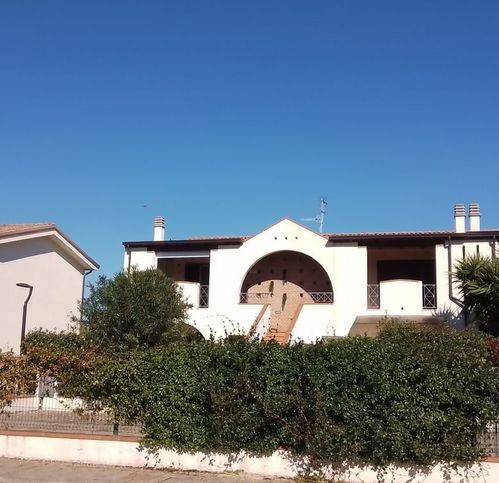 casa indipendente in vendita a Nova Siri