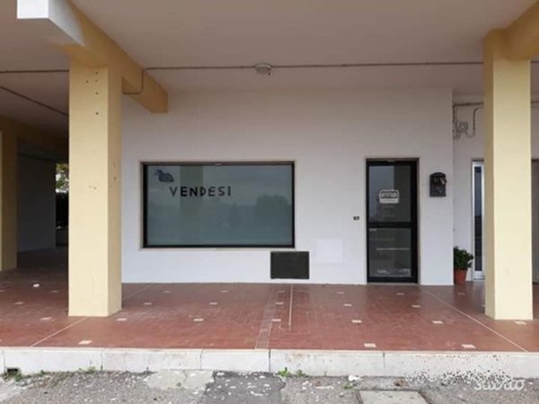 locale commerciale in vendita a Pisticci in zona Marconia