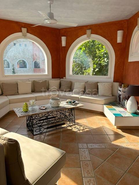 casa indipendente in vendita a Pisticci