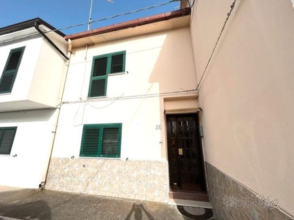 casa indipendente in vendita a Pisticci in zona Marconia