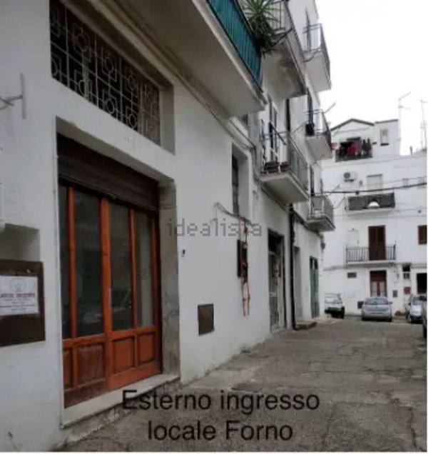 locale commerciale in vendita a Pisticci