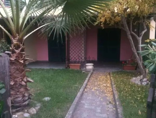 casa indipendente in vendita a Pisticci in zona Marina di Pisticci