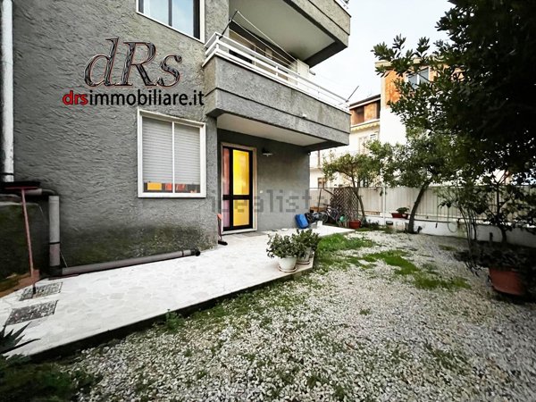 appartamento in vendita a Pisticci in zona Marconia