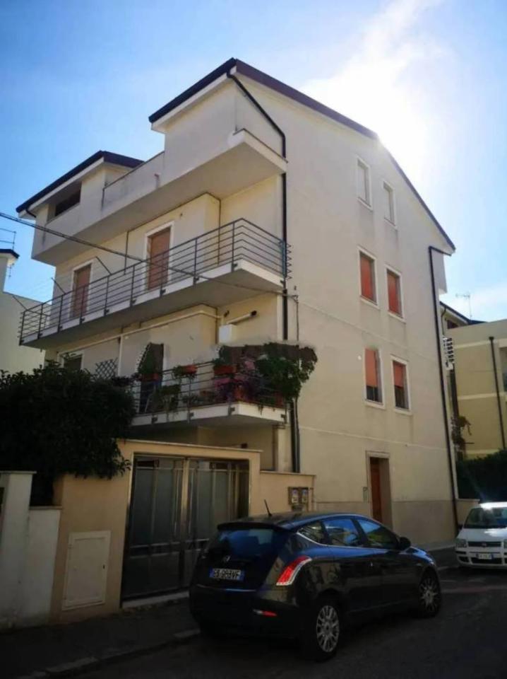 appartamento in vendita a Pisticci in zona Marconia