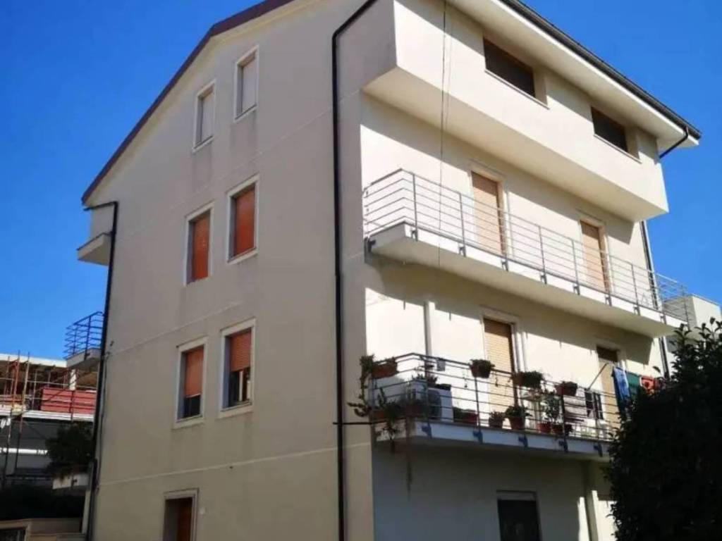 appartamento in vendita a Pisticci in zona Marconia