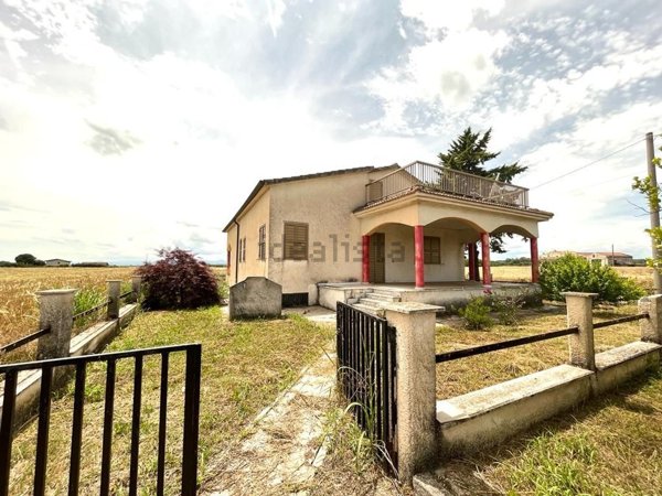 pentavano in vendita a Pisticci in zona Tinchi