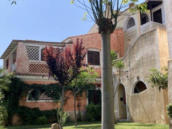 casa indipendente in vendita a Pisticci