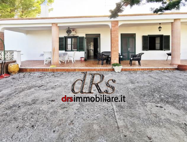 casa indipendente in vendita a Pisticci