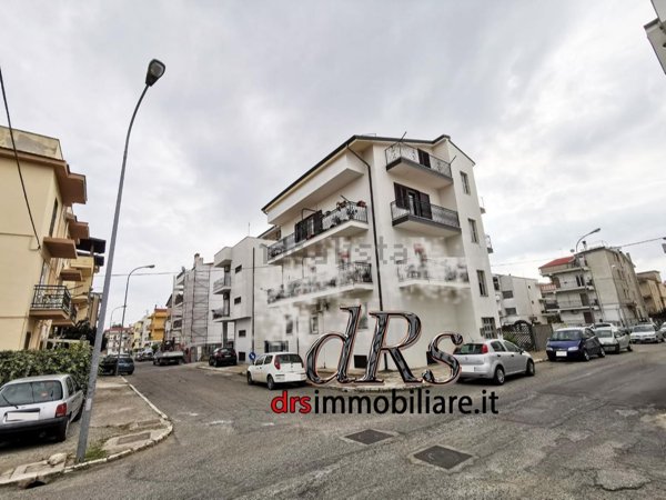 appartamento in vendita a Pisticci in zona Marconia