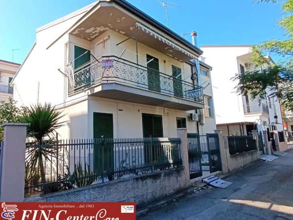 appartamento in vendita a Pisticci in zona Marconia