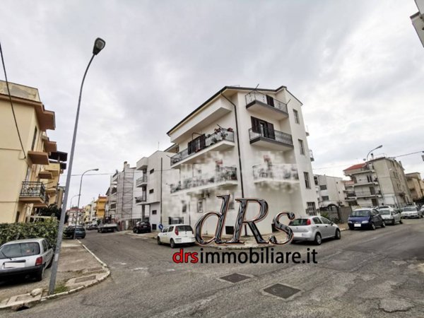 appartamento in vendita a Pisticci in zona Marconia