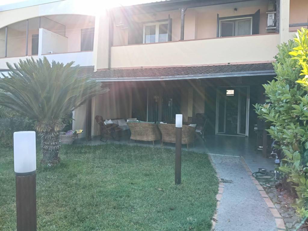 casa indipendente in vendita a Pisticci