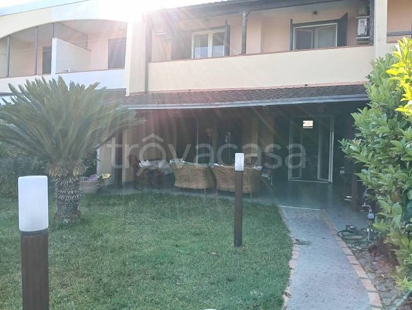 casa indipendente in vendita a Pisticci