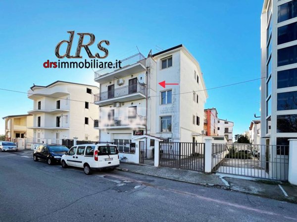 appartamento in vendita a Pisticci in zona Marconia