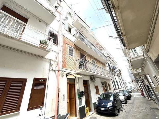 appartamento in vendita a Pisticci in zona Marconia