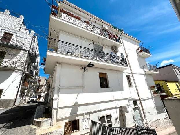 appartamento in vendita a Pisticci in zona Marconia