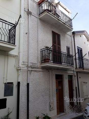 appartamento in vendita a Pisticci in zona Marconia