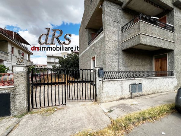 appartamento in vendita a Pisticci in zona Marconia
