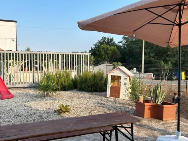 casa indipendente in vendita a Pisticci in zona Marconia