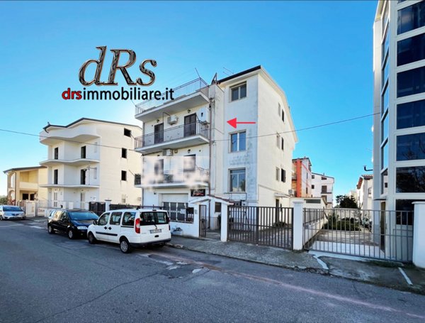 appartamento in vendita a Pisticci in zona Marconia