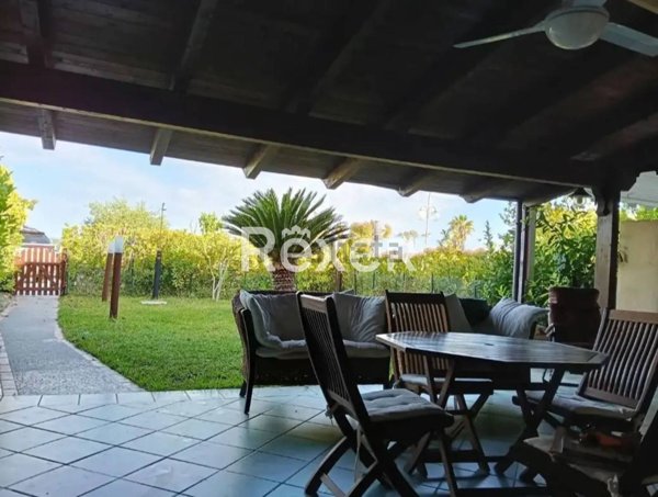 casa indipendente in vendita a Pisticci in zona Marina di Pisticci