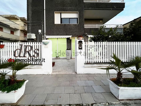 appartamento in vendita a Pisticci in zona Marconia