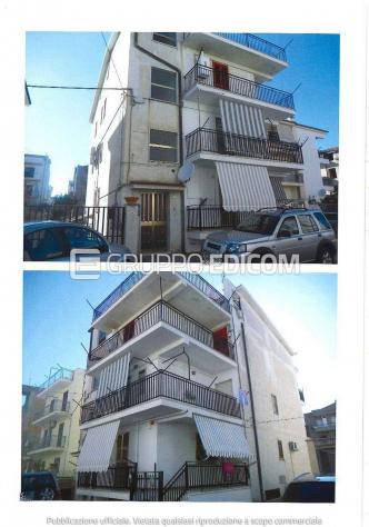 locale commerciale in vendita a Pisticci