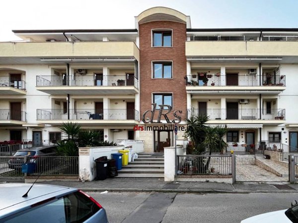 appartamento in vendita a Pisticci in zona Marconia