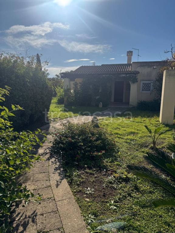 casa indipendente in vendita a Pisticci