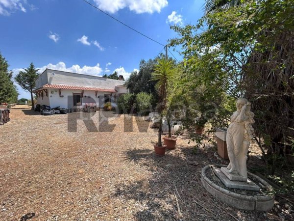casa indipendente in vendita a Pisticci