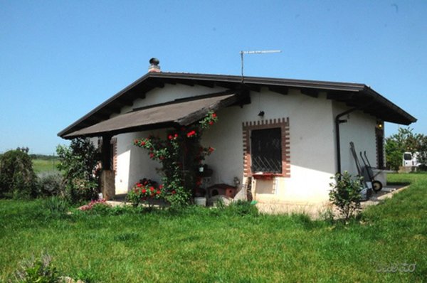 casa indipendente in vendita a Pisticci