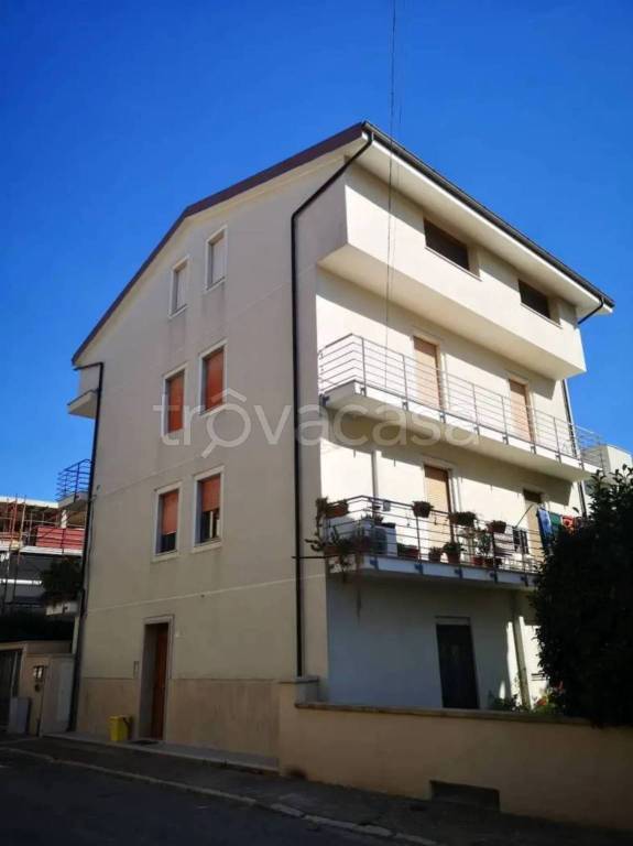appartamento in vendita a Pisticci in zona Marconia
