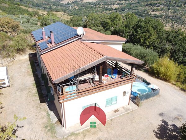 casa indipendente in vendita a Pisticci