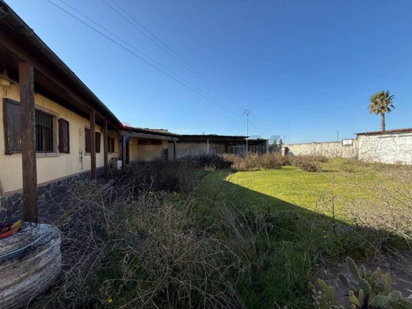 casa indipendente in vendita a Pisticci in zona Marconia