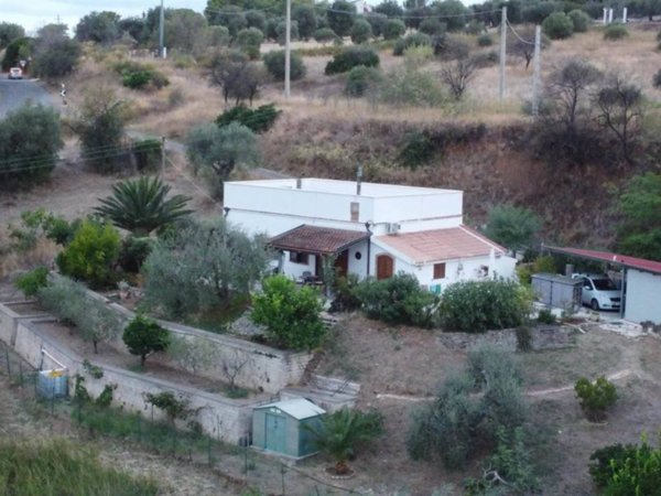 casa indipendente in vendita a Pisticci