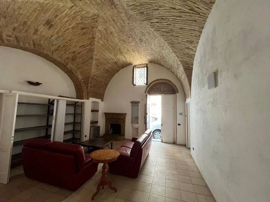 casa indipendente in vendita a Pisticci