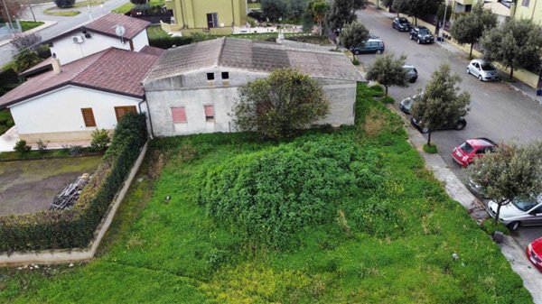 casa indipendente in vendita a Policoro
