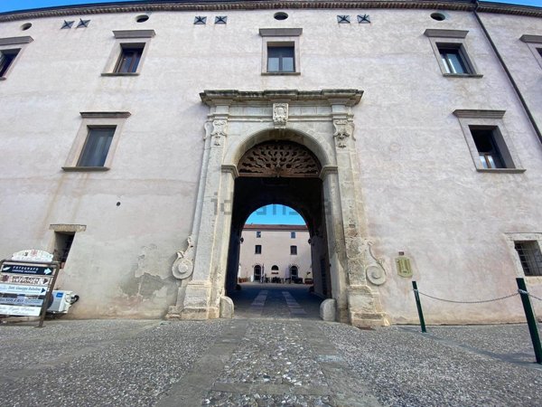 negozio in vendita a Policoro