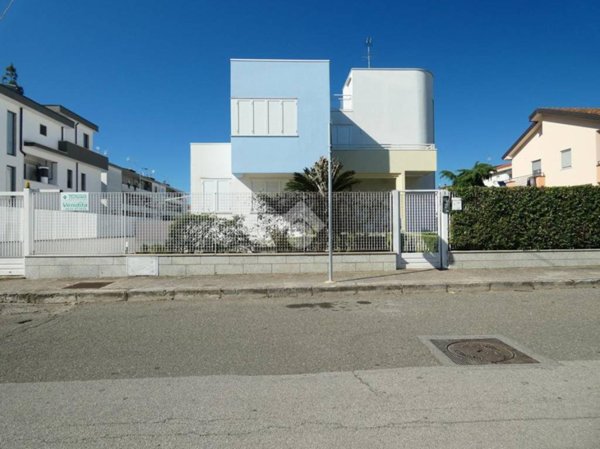 casa indipendente in vendita a Policoro