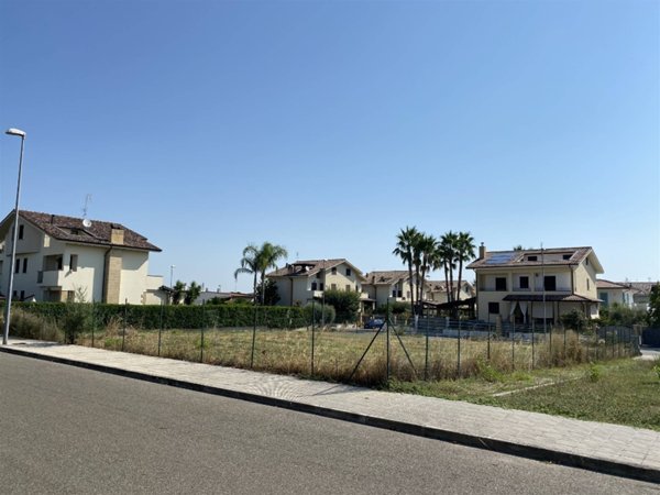 terreno edificabile in vendita a Policoro
