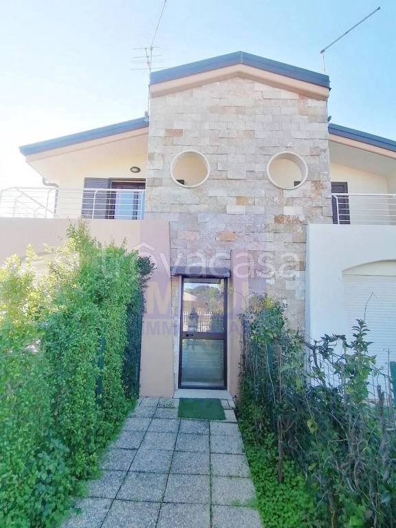 casa indipendente in vendita a Policoro