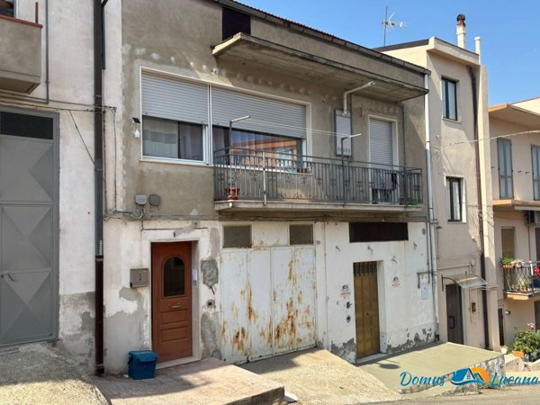 casa indipendente in vendita a Pomarico