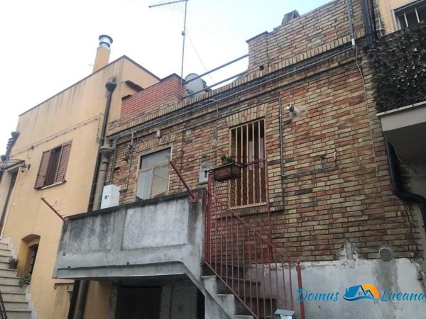 casa indipendente in vendita a Pomarico