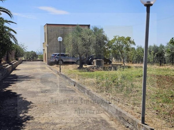 casa indipendente in vendita a Pomarico