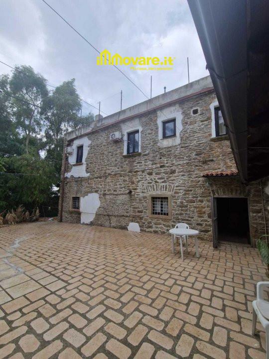 casa indipendente in vendita a Rotondella