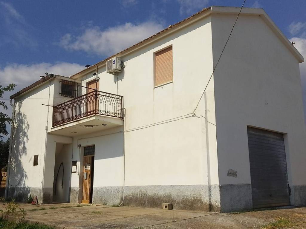 casa indipendente in vendita a Rotondella