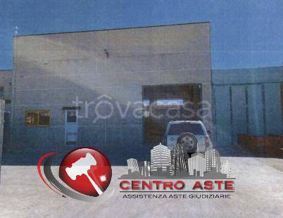 locale commerciale in vendita a Rotondella