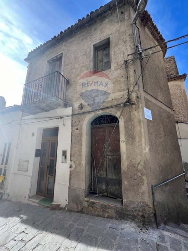 casa indipendente in vendita a Tricarico