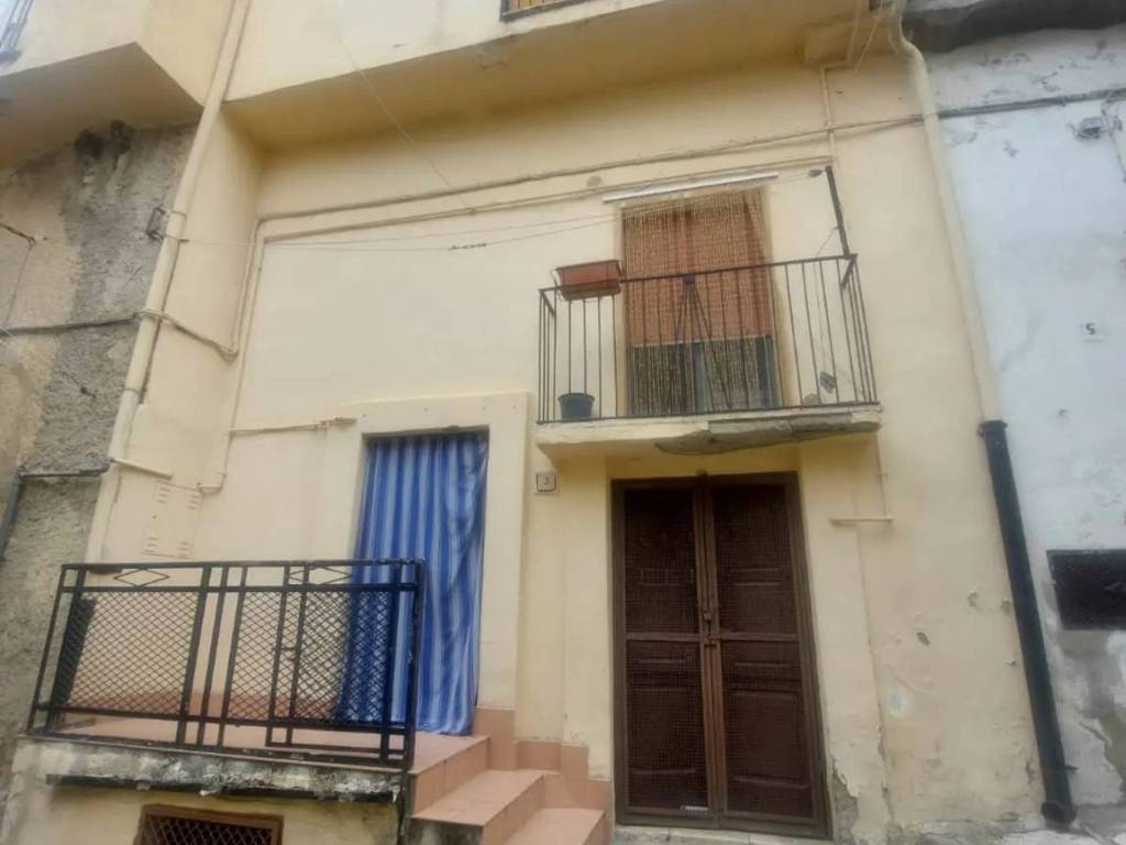 casa indipendente in vendita a Tricarico