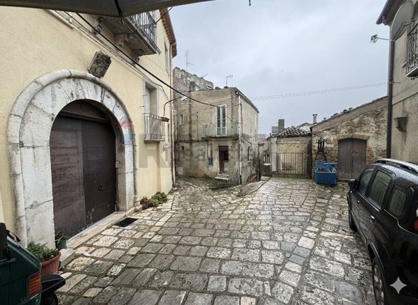 quadrivano in vendita a Tricarico